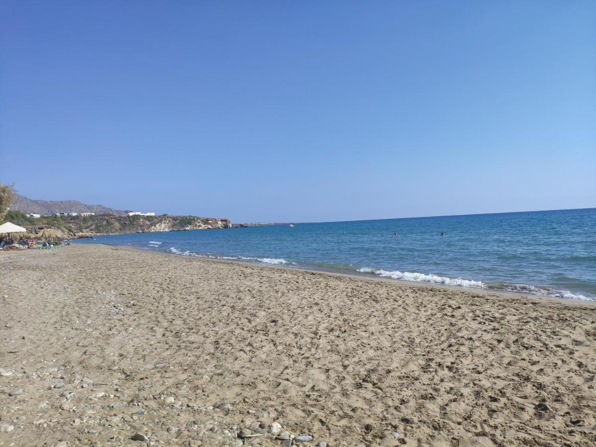 Neva Apartments By The Beach Makrýgialos Eksteriør bilde